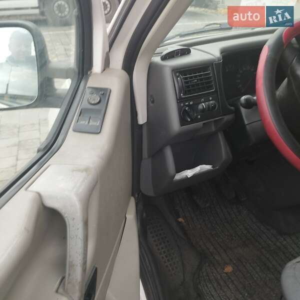 Минивэн Volkswagen Transporter 2003 в Черкассах