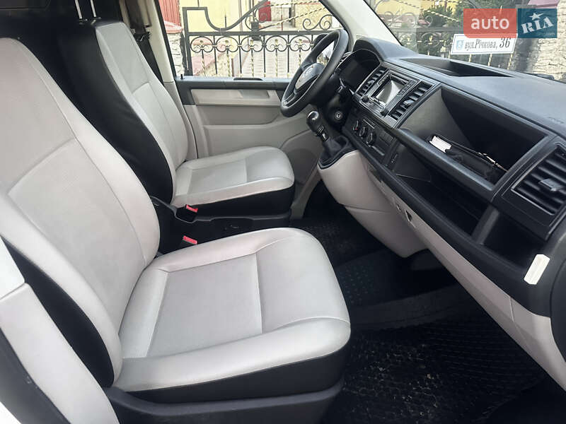 Вантажний фургон Volkswagen Transporter 2016 в Дубні фото 32 Вантажний фургон Volkswagen Transporter 2016 в Дубні