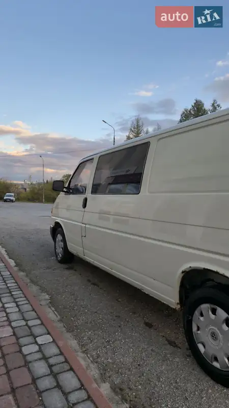 Volkswagen Transporter 1999 VIN WV1ZZZ70ZYH052005 фото оголошення 2 з 44