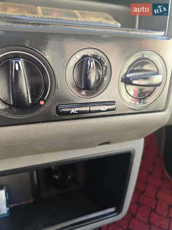 Минивэн Volkswagen Transporter 2003 в Рожище