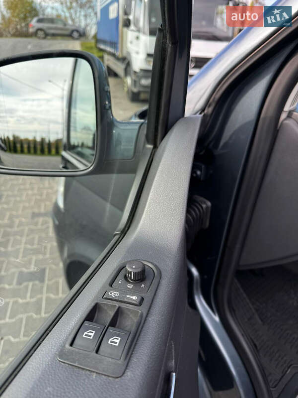 Мінівен Volkswagen Transporter 2008 в Яворові