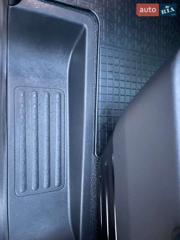 Мінівен Volkswagen Transporter 2020 в Чернівцях фото 74 Мінівен Volkswagen Transporter 2020 в Чернівцях