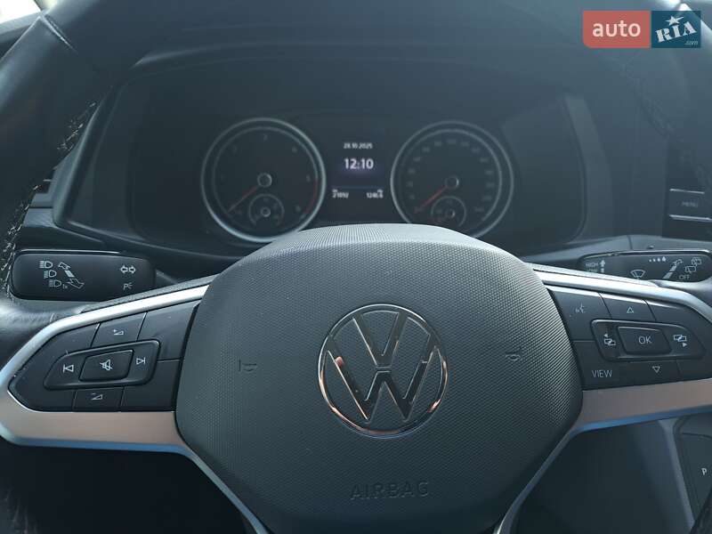 Минивэн Volkswagen Transporter 2021 в Буче