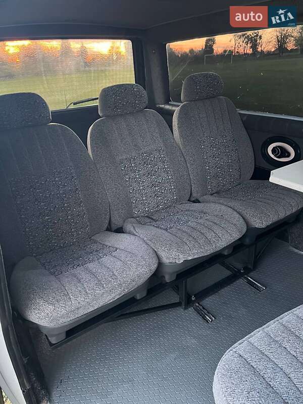 Мінівен Volkswagen Transporter 2001 в Рівному фото 23 Мінівен Volkswagen Transporter 2001 в Рівному