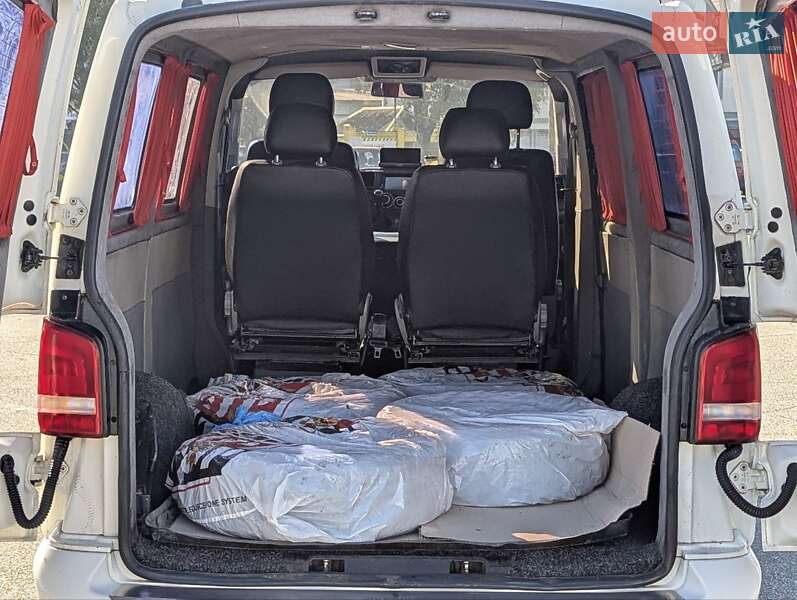 Мінівен Volkswagen Transporter 2004 в Києві