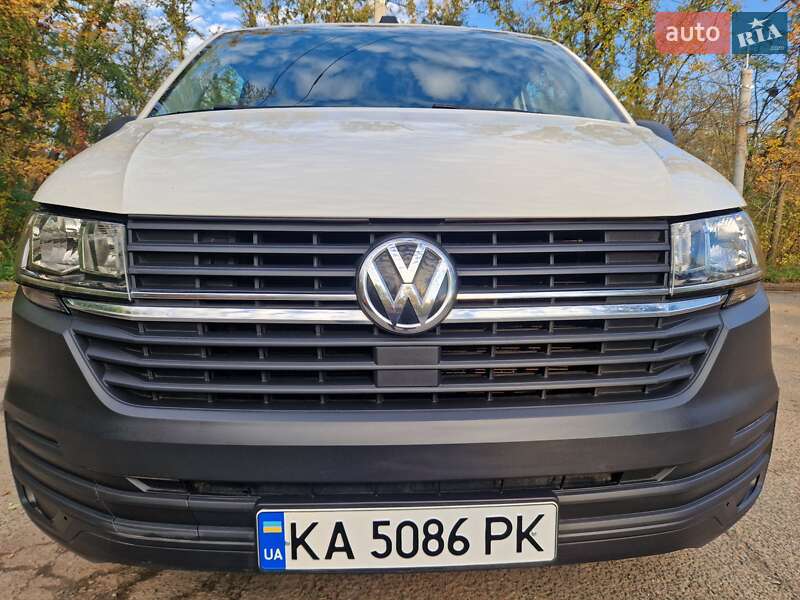 Мінівен Volkswagen Transporter 2021 в Києві