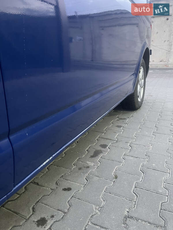 Минивэн Volkswagen Transporter 2006 в Киеве