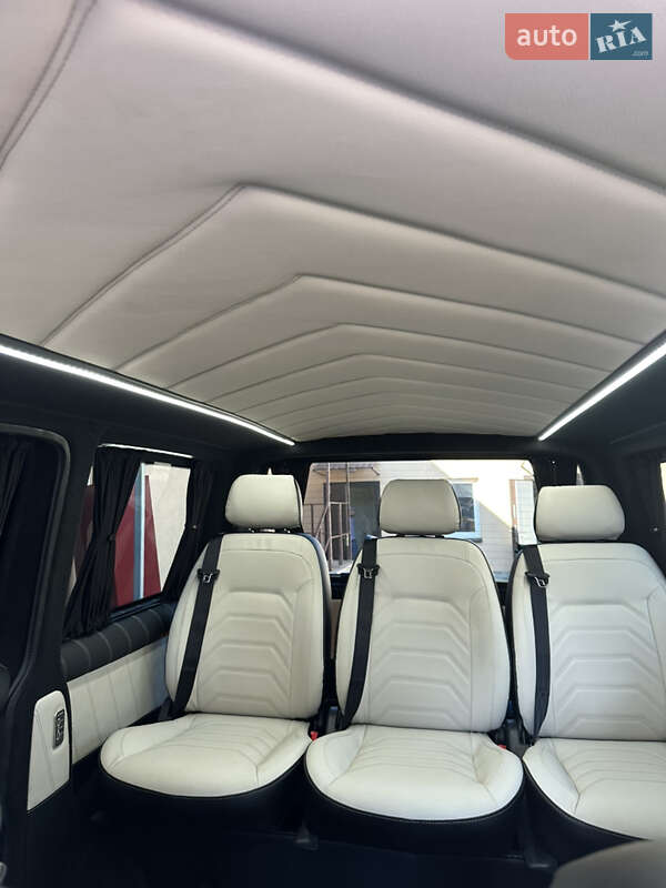 Грузопассажирский фургон Volkswagen Transporter 2016 в Киеве фото Грузопассажирский фургон Volkswagen Transporter 2016 в Киеве