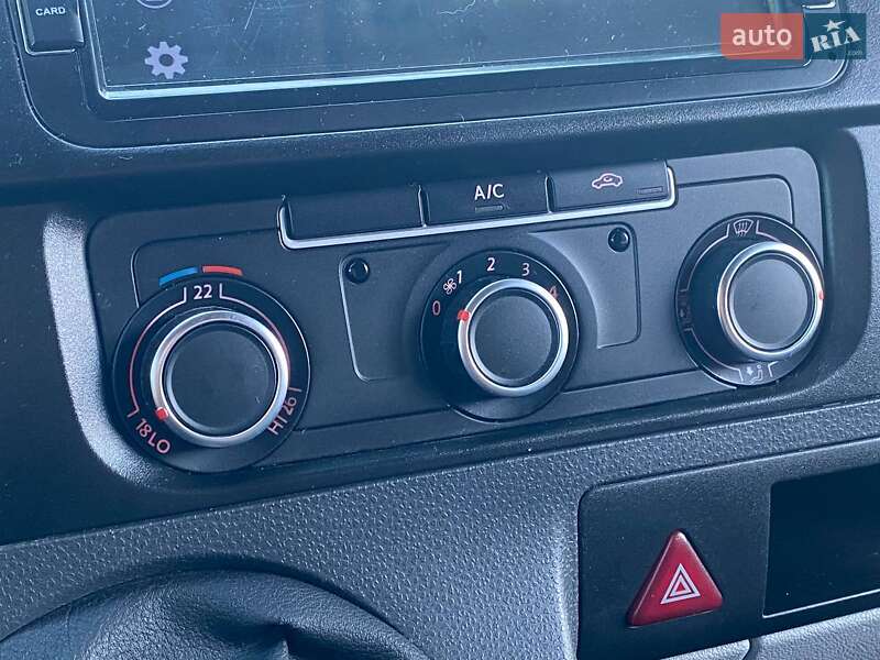 Грузовой фургон Volkswagen Transporter 2013 в Киеве фото 16 Грузовой фургон Volkswagen Transporter 2013 в Киеве