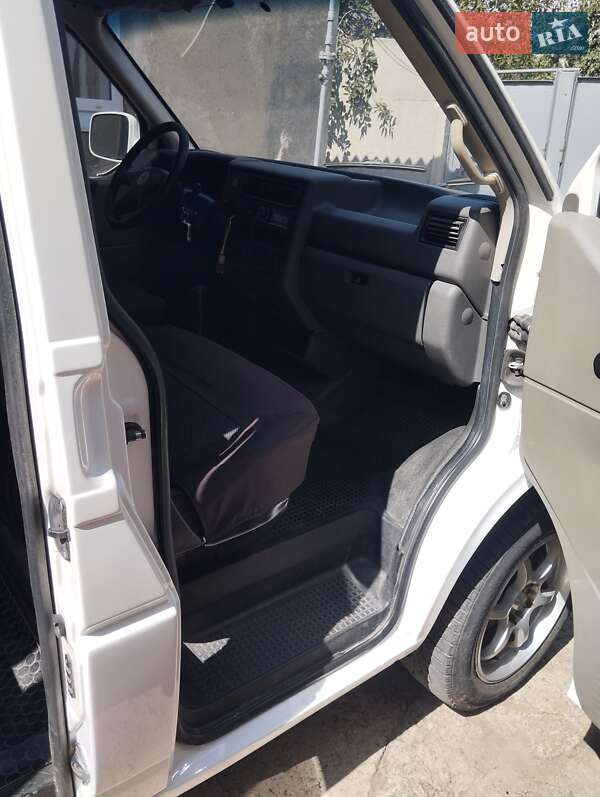 Минивэн Volkswagen Transporter 1999 в Харькове фото 5 Минивэн Volkswagen Transporter 1999 в Харькове