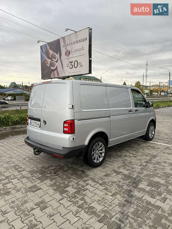 Вантажний фургон Volkswagen Transporter 2018 в Луцьку