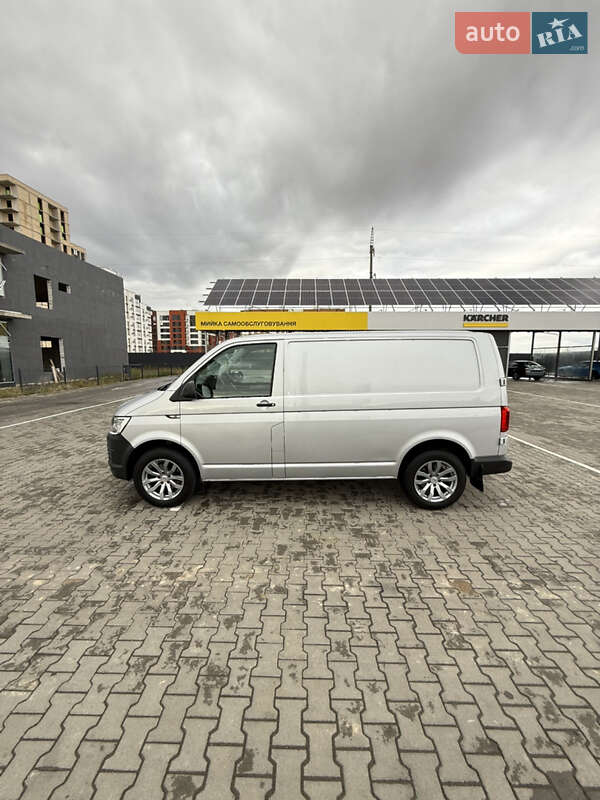 Вантажний фургон Volkswagen Transporter 2018 в Луцьку