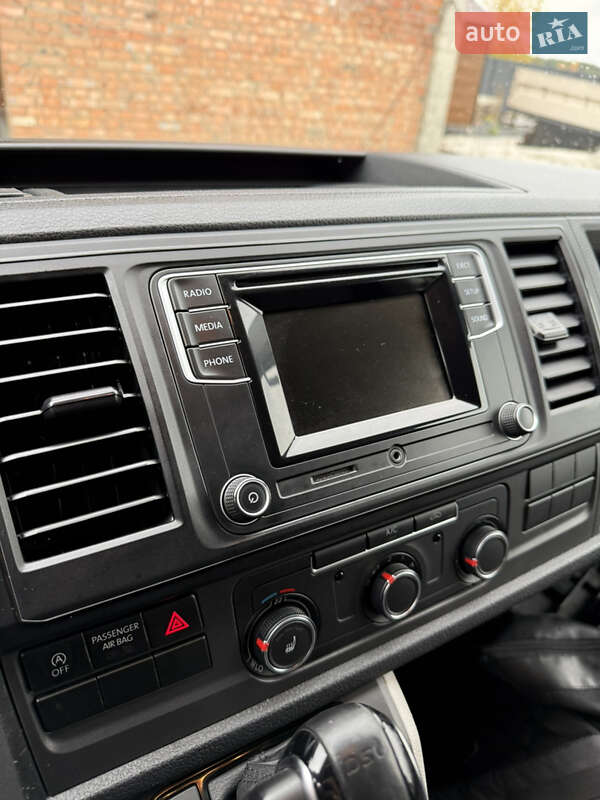 Вантажний фургон Volkswagen Transporter 2018 в Луцьку