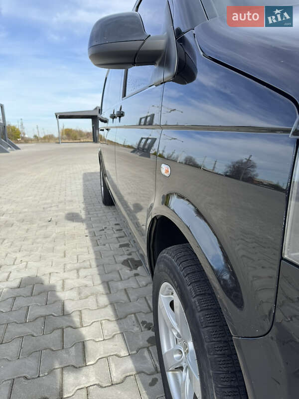 Грузовой фургон Volkswagen Transporter 2013 в Врадиевке