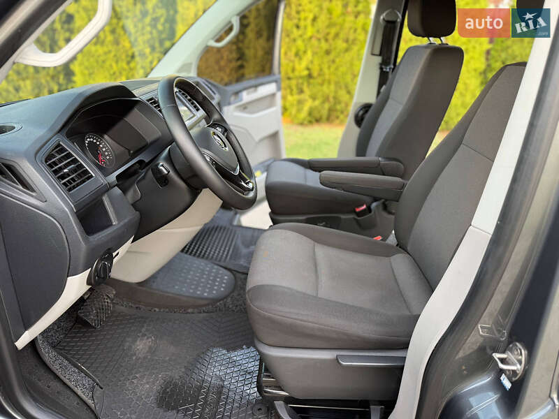 Минивэн Volkswagen Transporter 2016 в Днепре