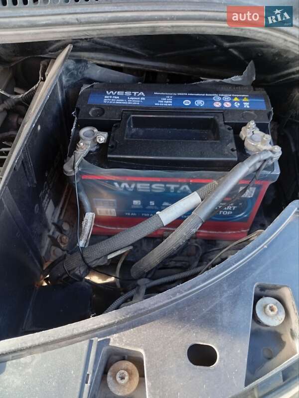 Минивэн Volkswagen Transporter 2010 в Нововолынске