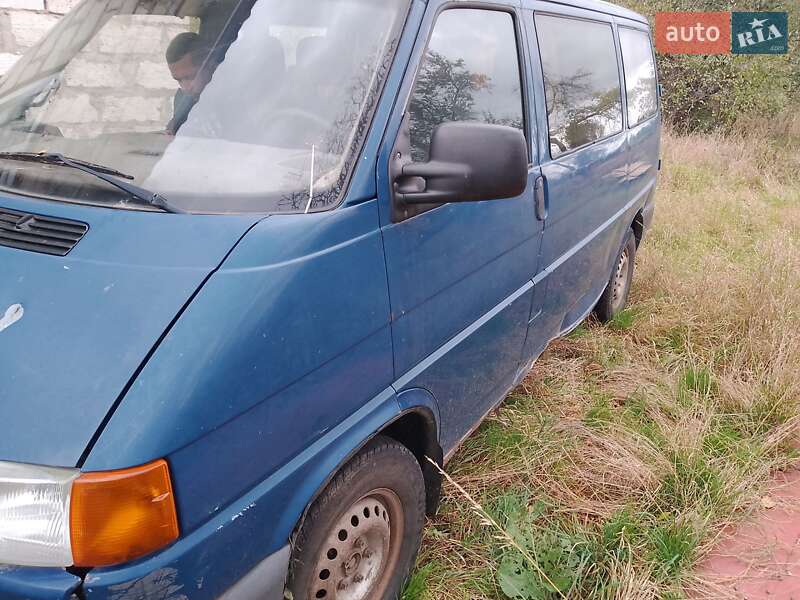 Мінівен Volkswagen Transporter 2001 в Брусилові