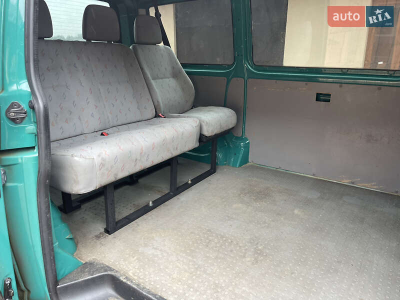Мінівен Volkswagen Transporter 2006 в Костопілі