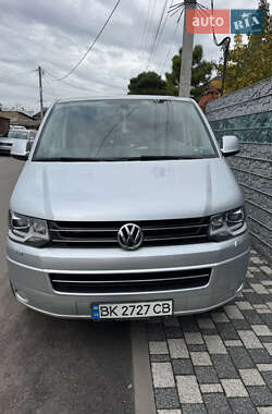 Грузовой фургон Volkswagen Transporter 2014 в Ровно