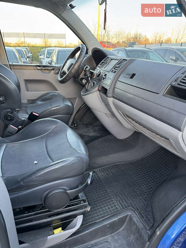 Минивэн Volkswagen Transporter 2004 в Ивано-Франковске