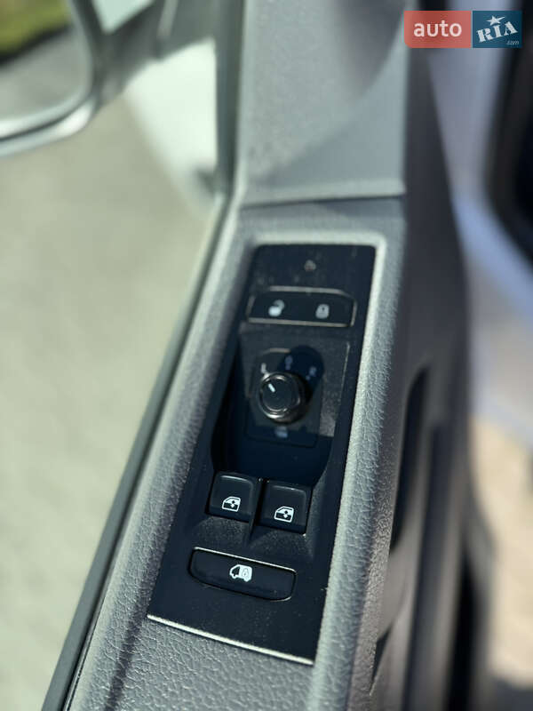 Вантажний фургон Volkswagen Transporter 2021 в Києві