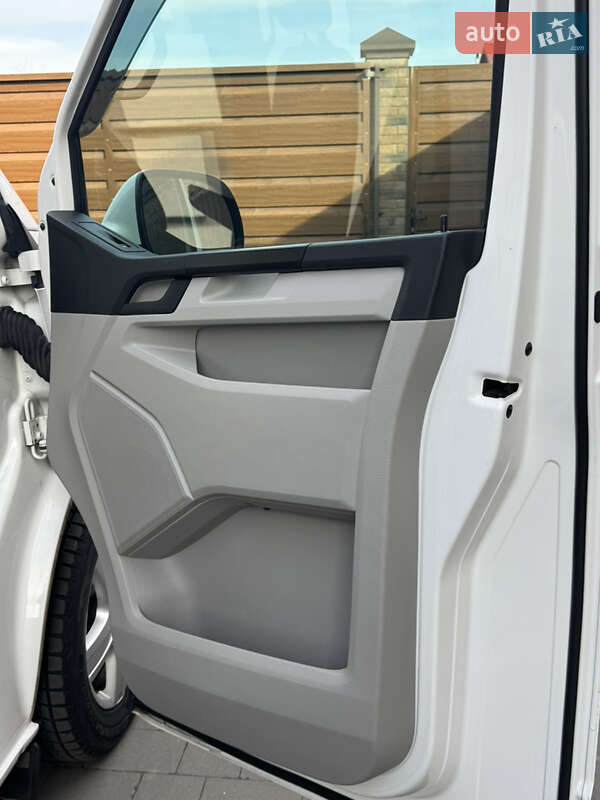 Минивэн Volkswagen Transporter 2016 в Шептицькому фото 18 Минивэн Volkswagen Transporter 2016 в Шептицькому