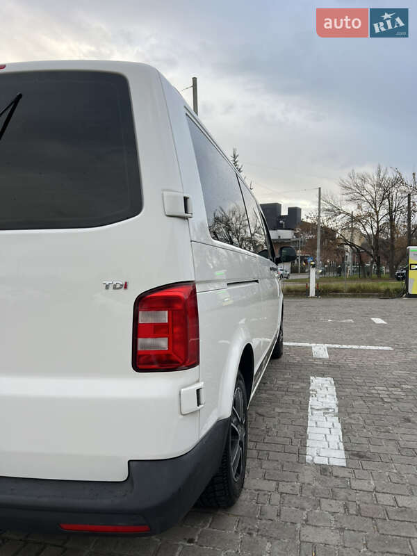 Мінівен Volkswagen Transporter 2017 в Львові