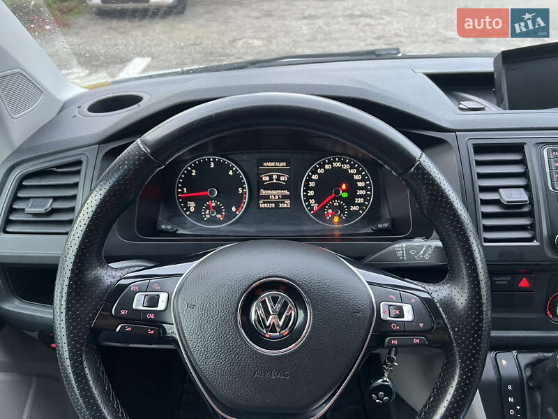 Мінівен Volkswagen Transporter 2017 в Львові