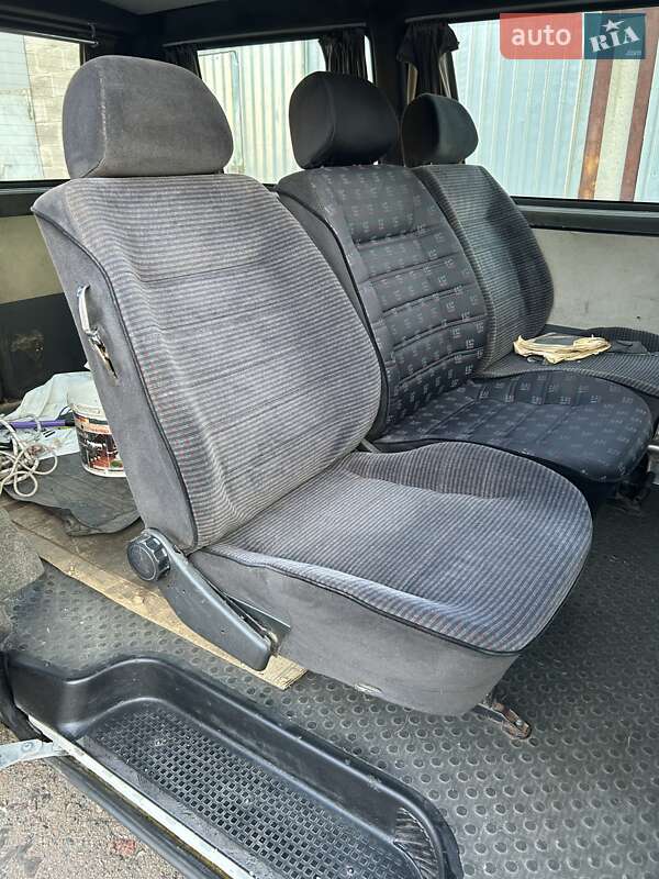 Мінівен Volkswagen Transporter 2002 в Броварах фото 10 Мінівен Volkswagen Transporter 2002 в Броварах
