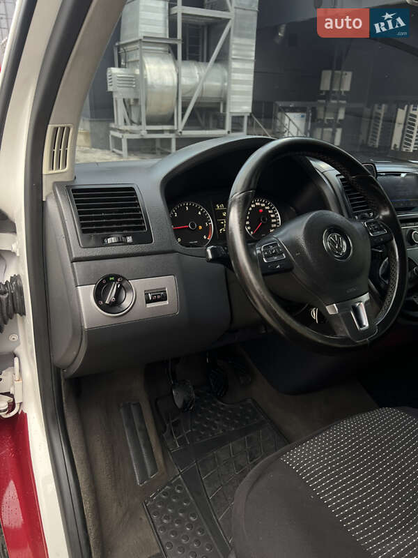 Минивэн Volkswagen Transporter 2010 в Калуше