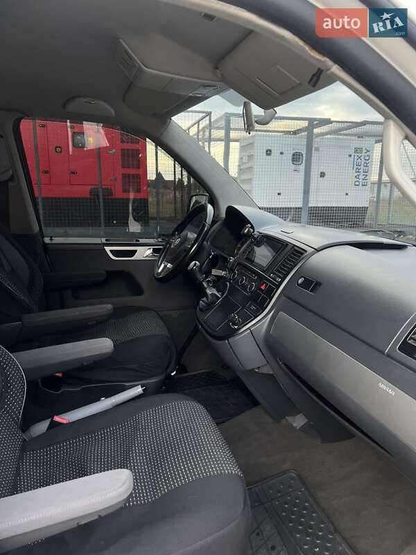 Минивэн Volkswagen Transporter 2010 в Калуше