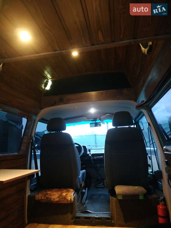 Минивэн Volkswagen Transporter 1983 в Стрые