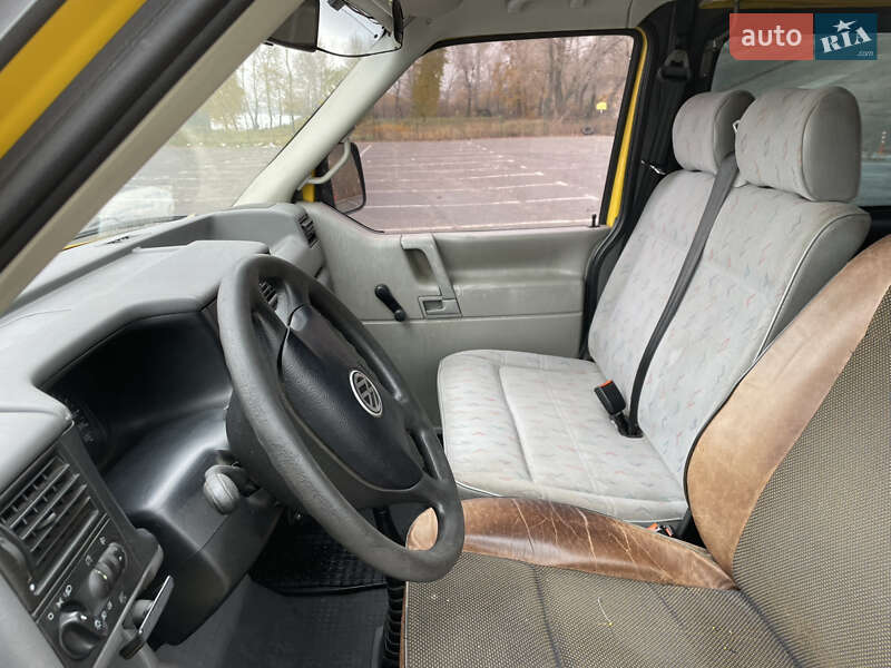 Минивэн Volkswagen Transporter 1999 в Киеве
