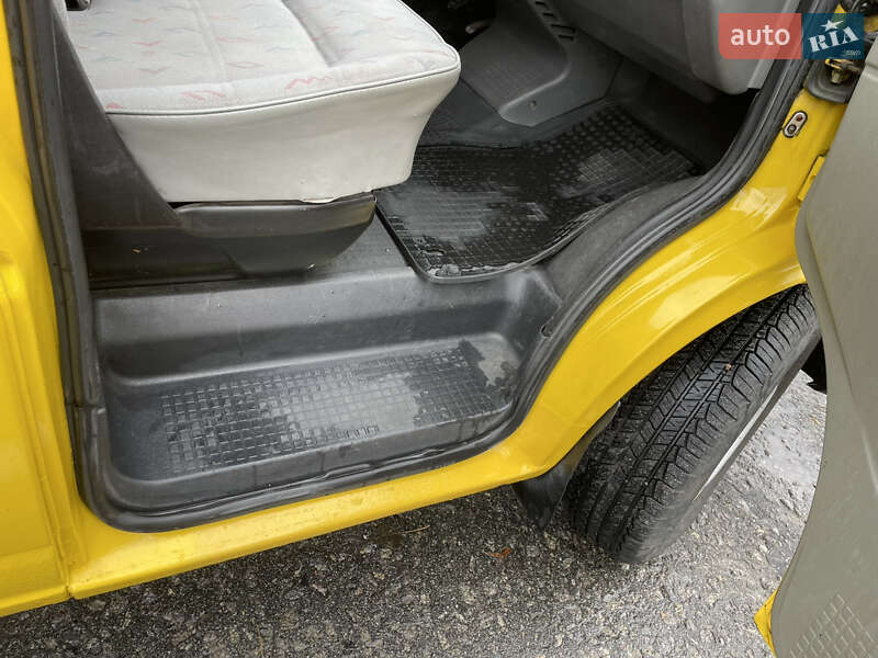 Минивэн Volkswagen Transporter 1999 в Киеве