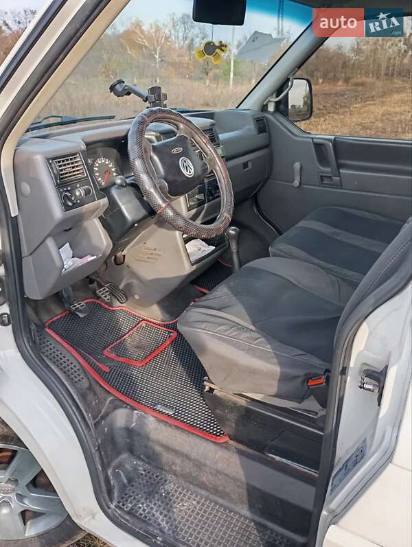 Грузовой фургон Volkswagen Transporter 2002 в Киеве фото 13 Грузовой фургон Volkswagen Transporter 2002 в Киеве