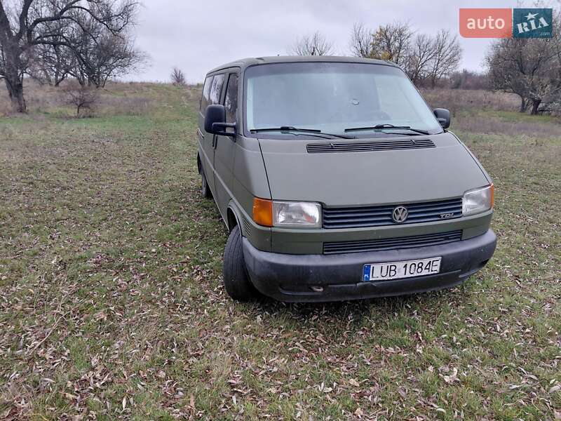 Минивэн Volkswagen Transporter 1996 в Богодухове