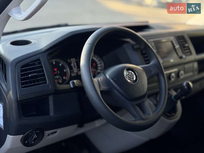 Грузовой фургон Volkswagen Transporter 2019 в Мукачево