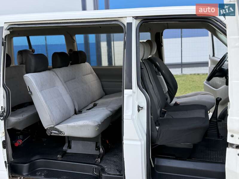 Минивэн Volkswagen Transporter 2000 в Львове
