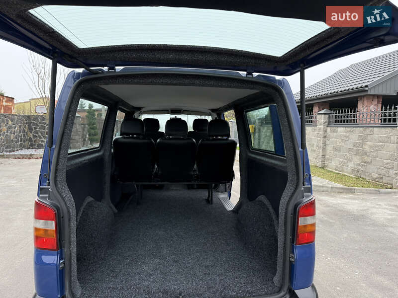 Минивэн Volkswagen Transporter 2004 в Луцке