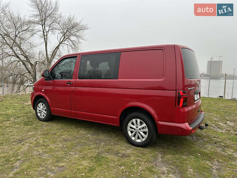 Вантажопасажирський фургон Volkswagen Transporter 2005 в Києві фото 5 Вантажопасажирський фургон Volkswagen Transporter 2005 в Києві