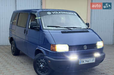 Мінівен Volkswagen Transporter 1999 в Сарнах
