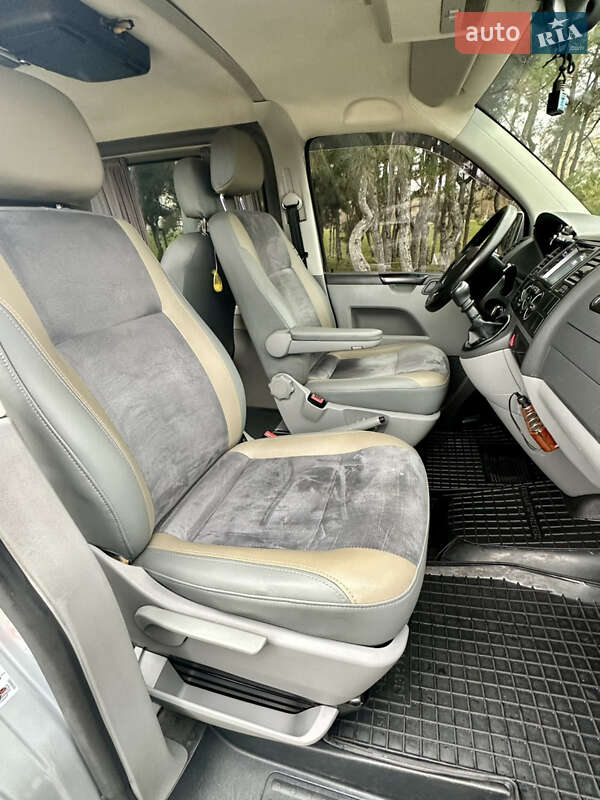 Мінівен Volkswagen Transporter 2008 в Дніпрі