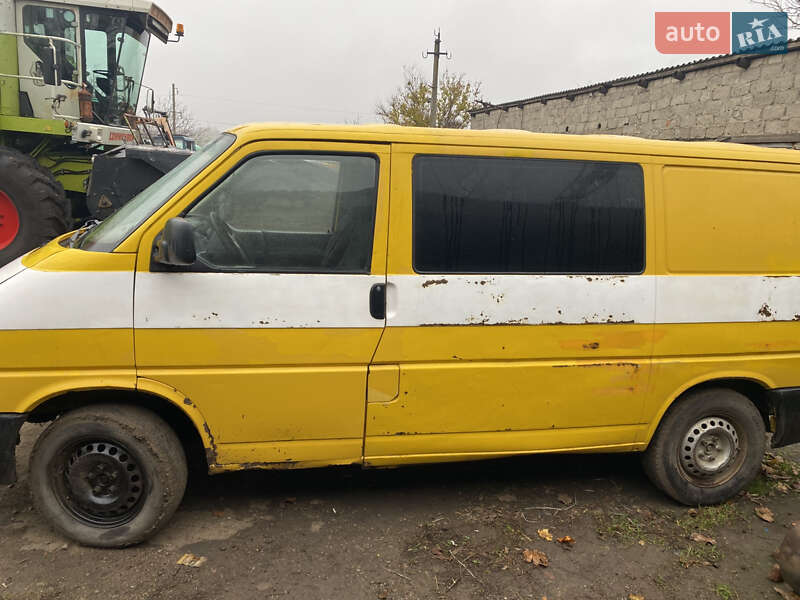 Вантажний фургон Volkswagen Transporter 2001 в Первомайську