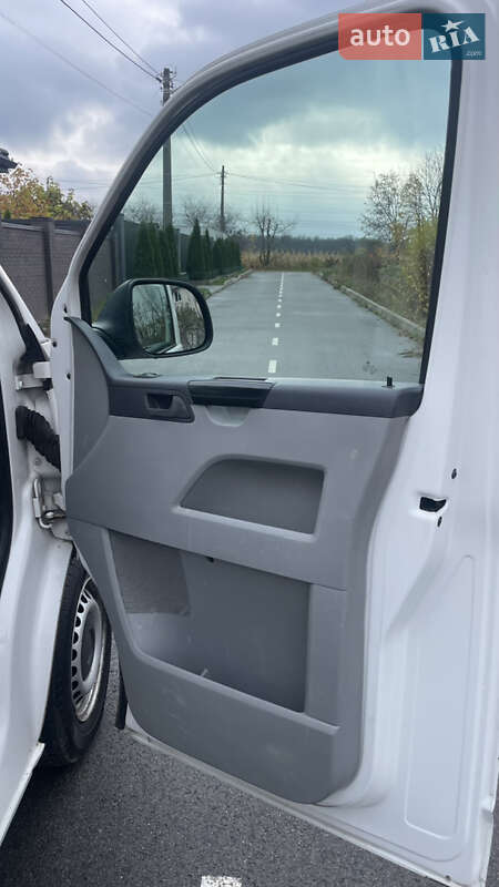 Мікроавтобус вантажний (до 3,5т) Volkswagen Transporter 2014 в Києві фото 5 Мікроавтобус вантажний (до 3,5т) Volkswagen Transporter 2014 в Києві