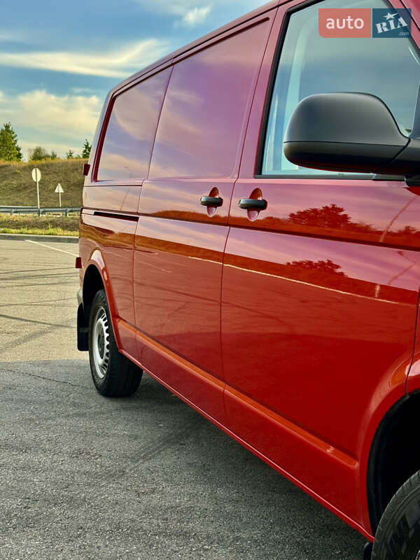 Вантажний фургон Volkswagen Transporter 2020 в Полтаві