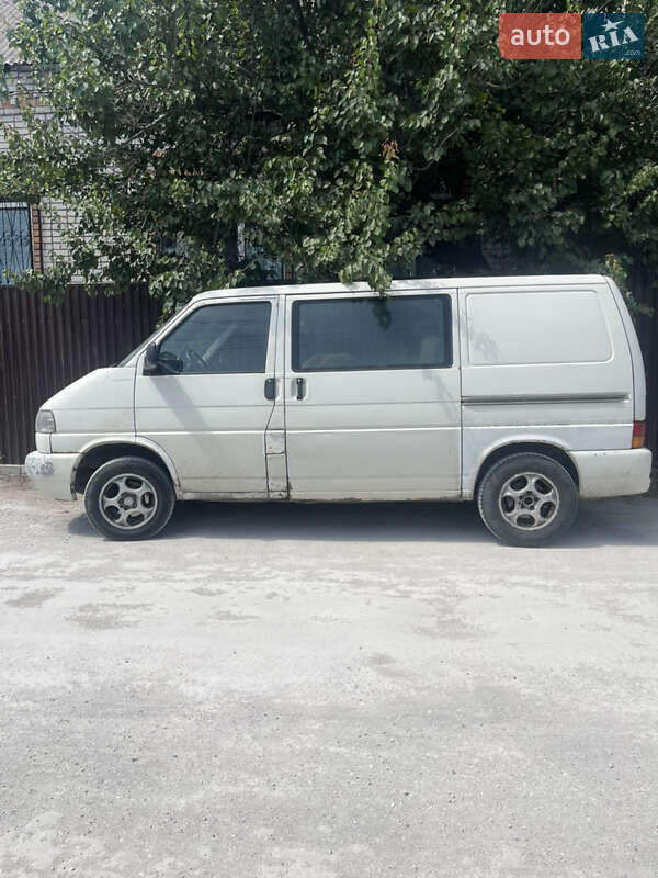 Минивэн Volkswagen Transporter 2001 в Кагарлыке