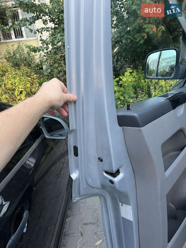 Минивэн Volkswagen Transporter 2005 в Киеве