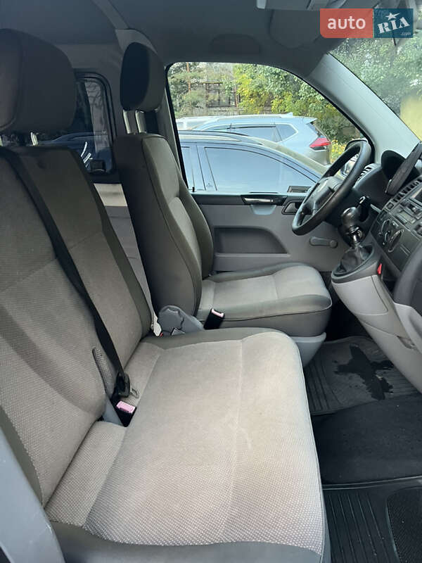 Минивэн Volkswagen Transporter 2005 в Киеве