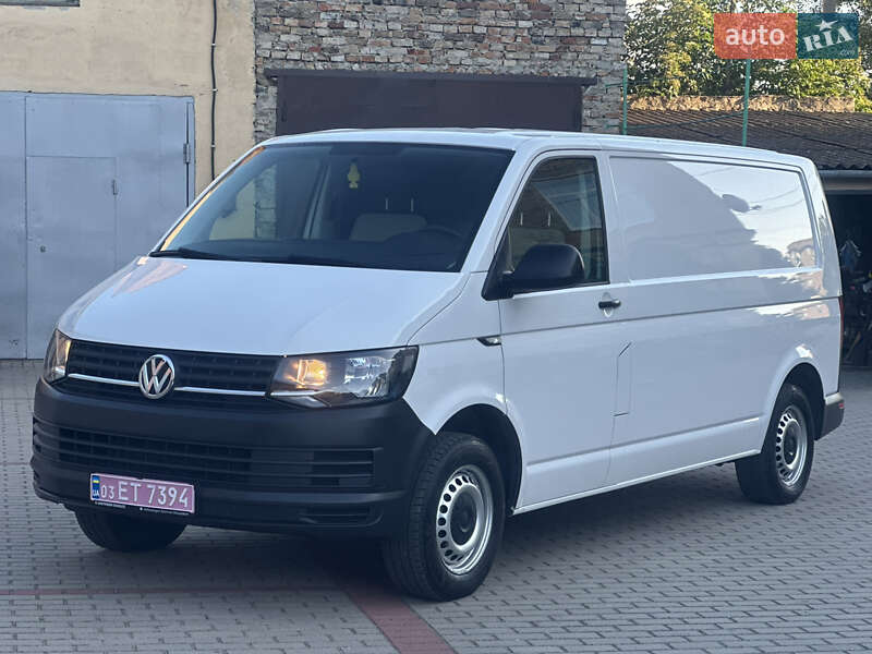 Грузовой фургон Volkswagen Transporter 2017 в Дубно