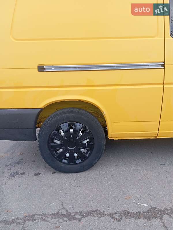 Вантажний фургон Volkswagen Transporter 2001 в Калуші фото 5 Вантажний фургон Volkswagen Transporter 2001 в Калуші